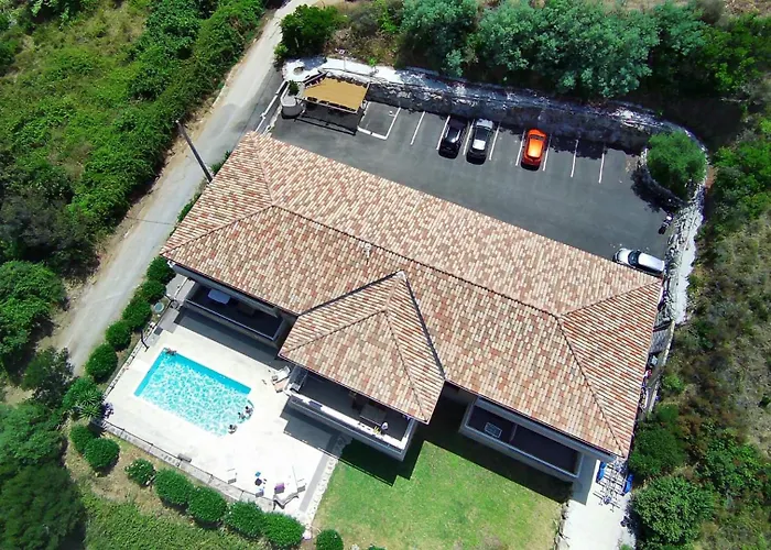 Grand T4 - Piscine - Vue Feerique Apartment